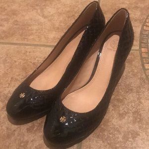 Tory burch quilted patent leather heels size 11